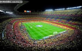 为什么本垒板后方的低亮度背景是打者的“生命线”